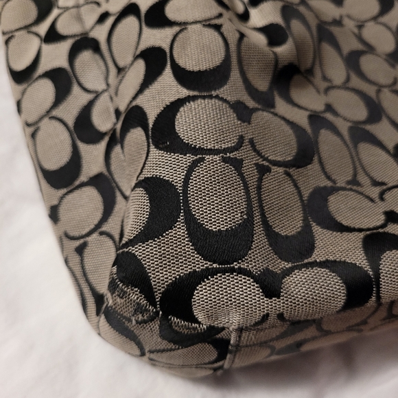 Coach bag signature monogramed grey and black - Picture 14 of 16